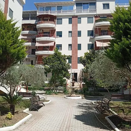 Lora's Appartement *